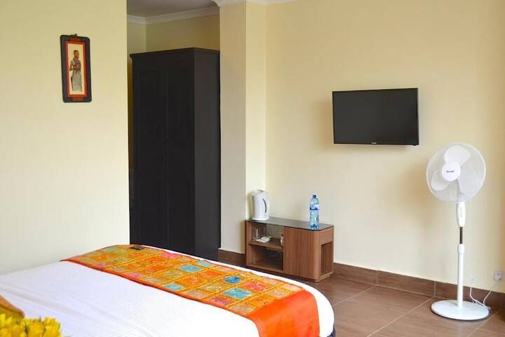 Room 3 of 26
