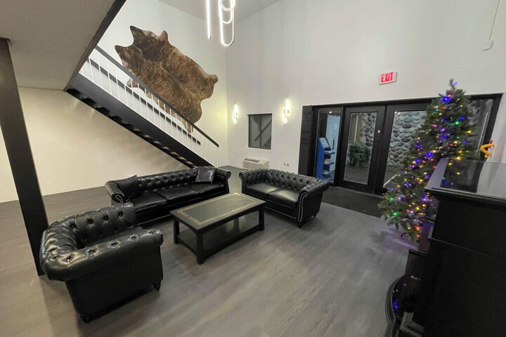 Hotel Interior 24 of 28