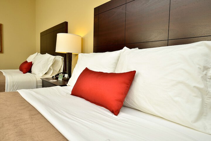 Room 16 of 35
