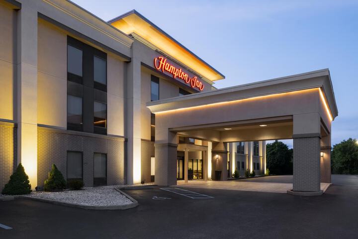 Hotel Entry