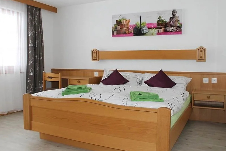 Room 2 of 15