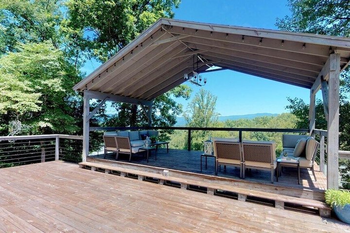 Hotel View 136 of 140