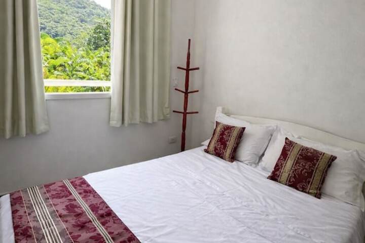 Room 2 of 20