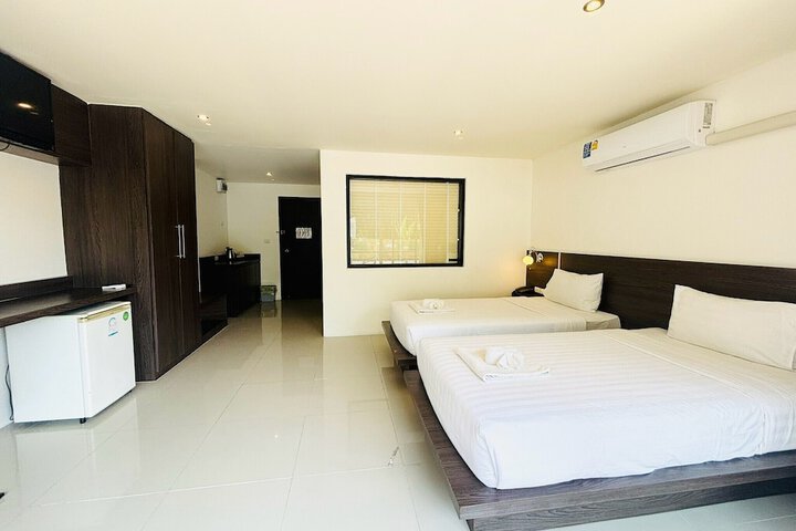 Room 50 of 164