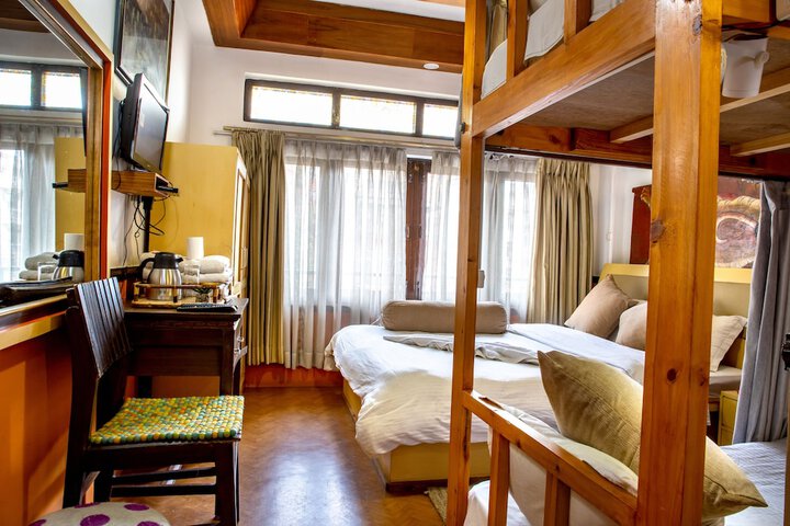 Room 30 of 99