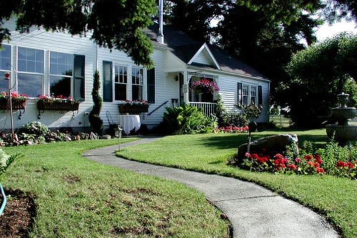 Property Grounds 16 of 35