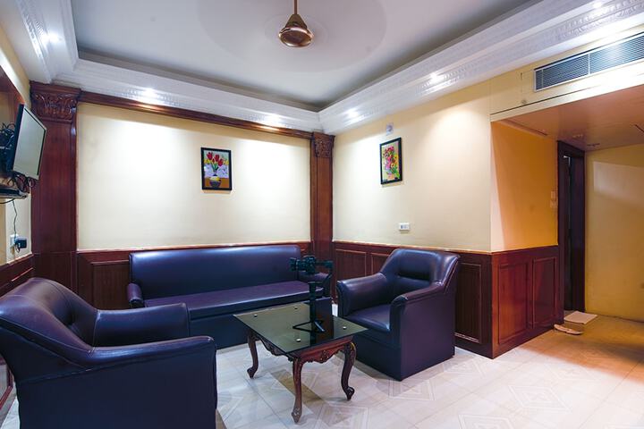 Room 6 of 21