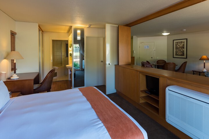 Room 43 of 121