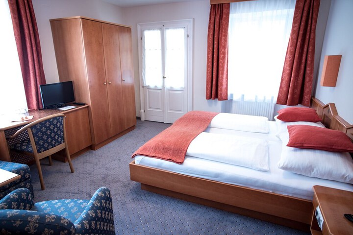 Room 19 of 52