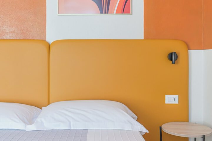 Room 81 of 241