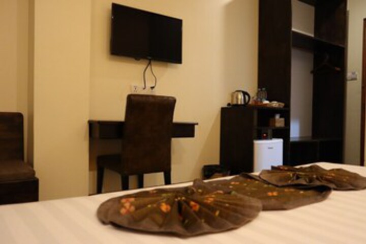 Room 17 of 32