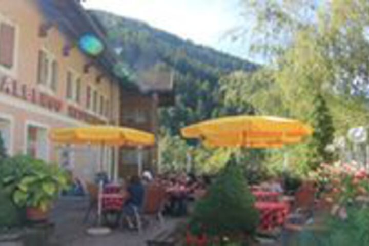 Hotel Exterior 13 of 48