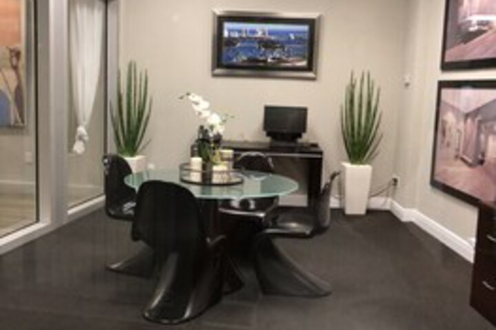Business Center 35 of 263