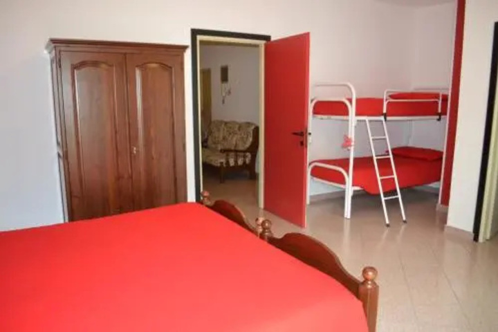 Room 5 of 7