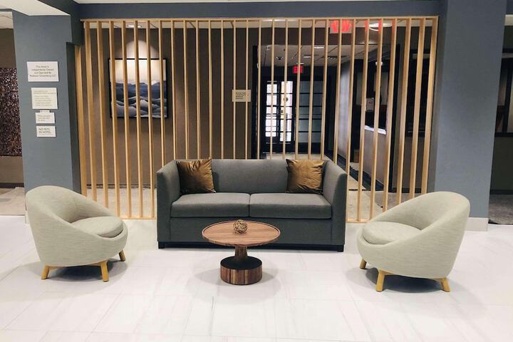 Entrance & Lobby