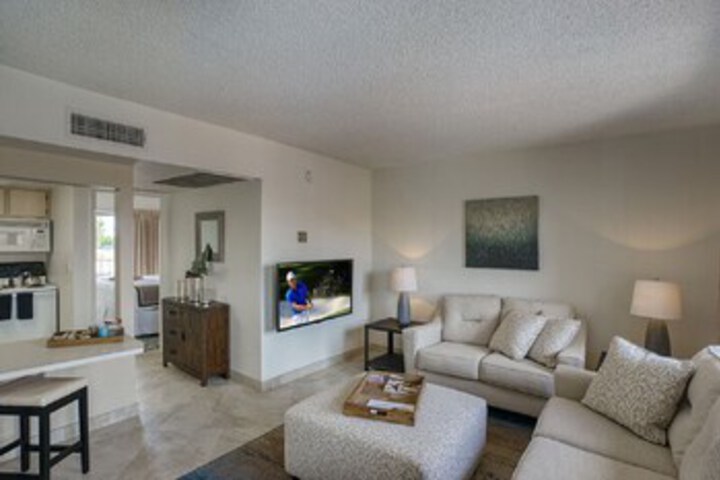 Park Suites at 121 - Free Golf in Scottsdale, AZ