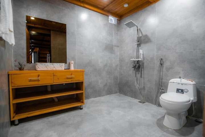 Room 42 of 42