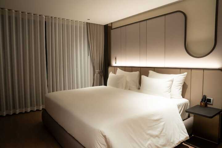 Room 179 of 216