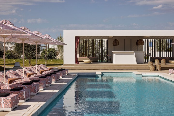 Pool 72 of 116