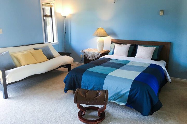 Room 3 of 60