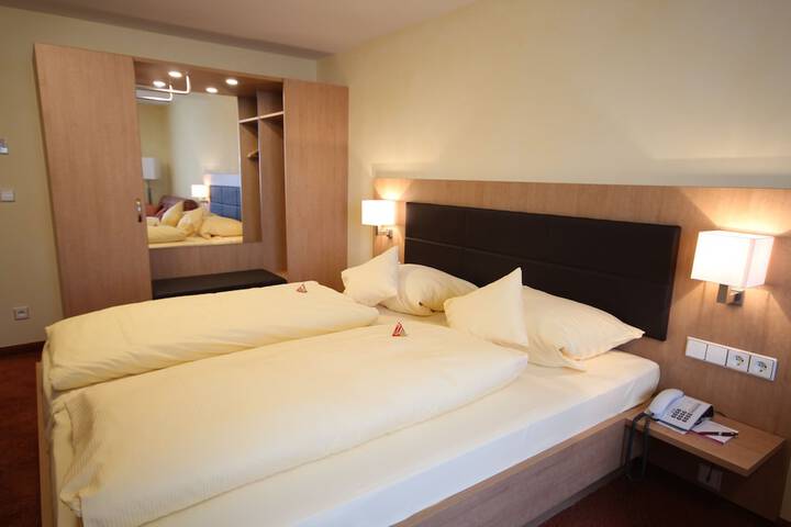 Room 5 of 59