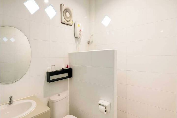 Clean Restrooms