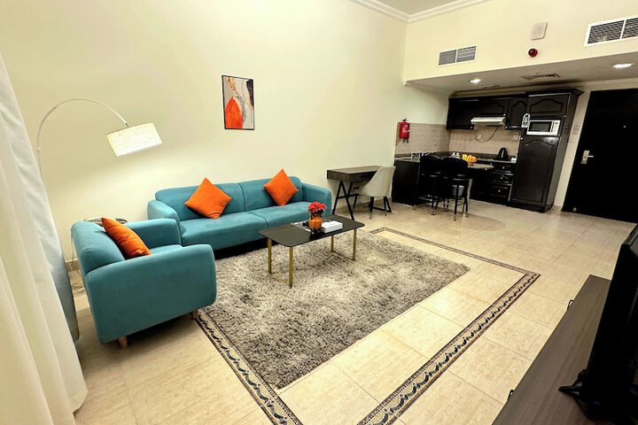 Room 9 of 17