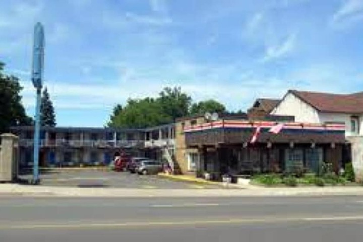 Hotel 43 of 61