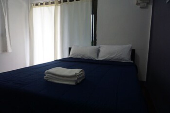 Room 18 of 23
