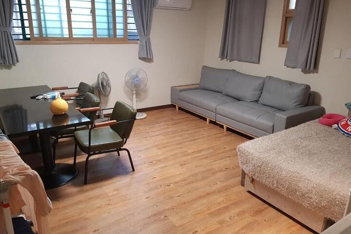 Room 7 of 19