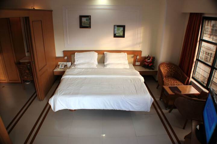 Room 10 of 57