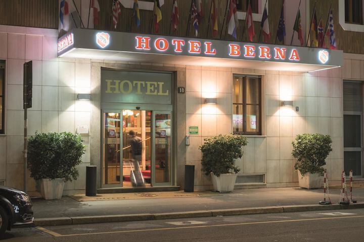 Hotel 61 of 62