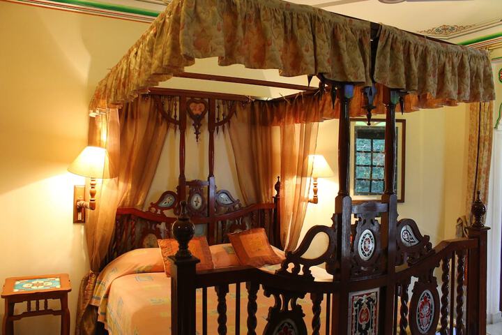 Room 14 of 39