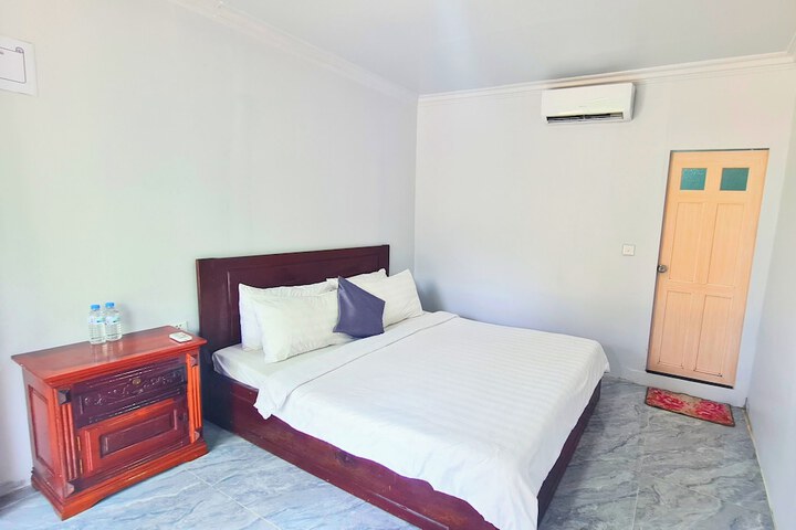 Room 3 of 45
