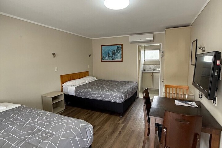 Room 7 of 23