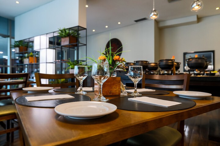 Dining 69 of 98