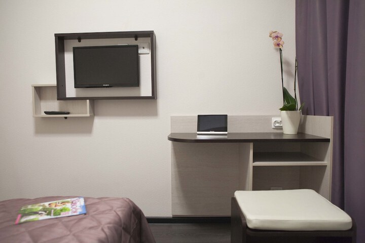 Room 19 of 107