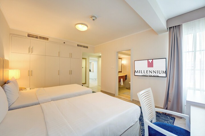 Room 35 of 87