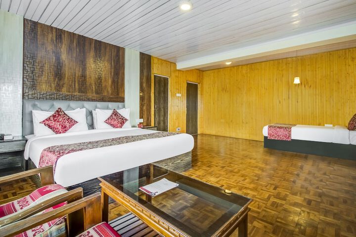 Room 21 of 32