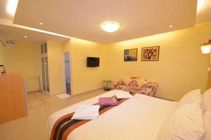 Room 16 of 60