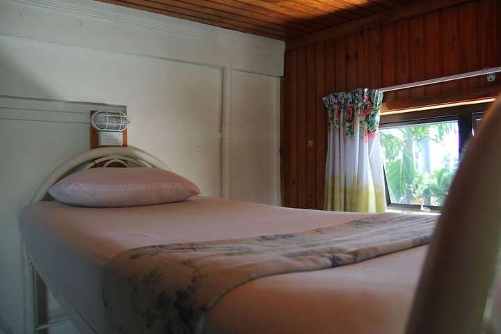 Room 16 of 43