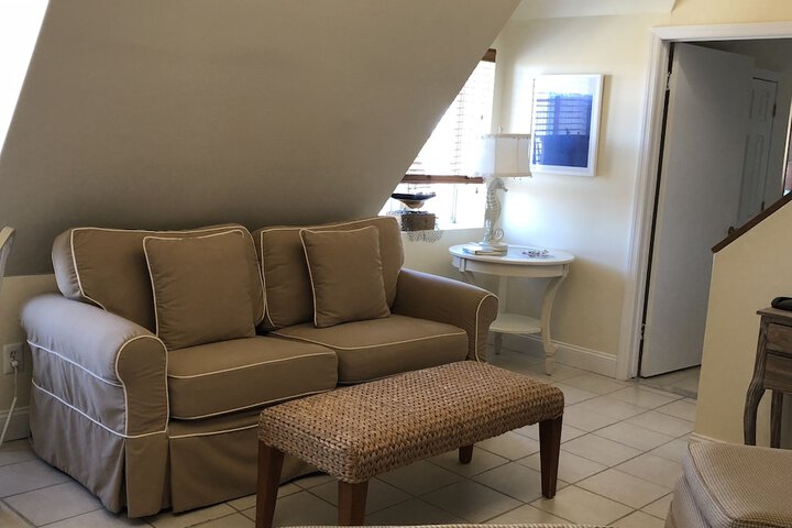 Room 138 of 237