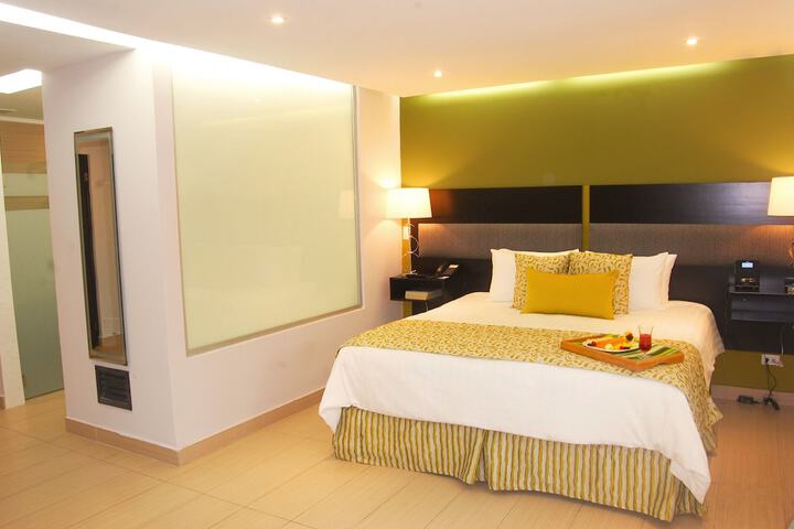 Room 4 of 40