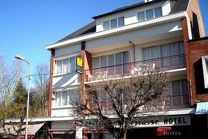 Terrasse Hotel in Lisieux