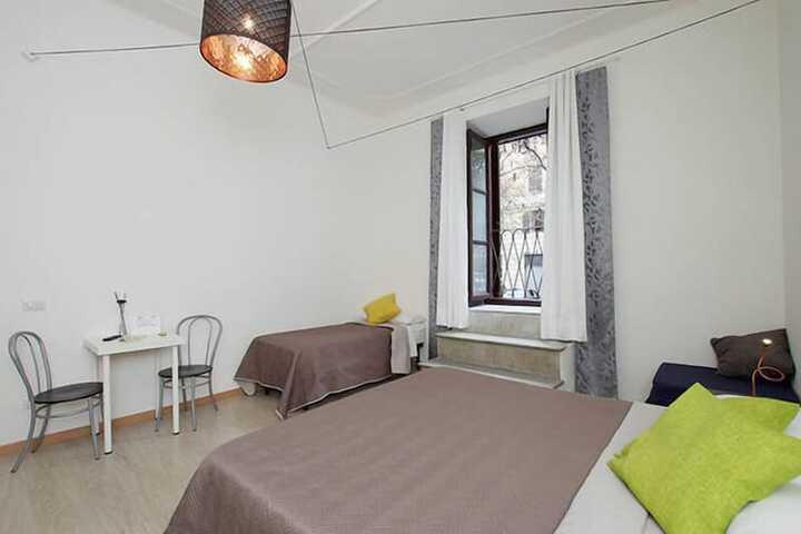 Room 4 of 34