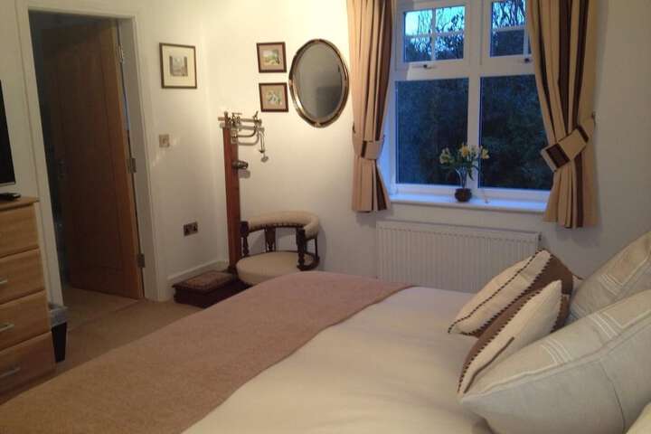 Room 9 of 28