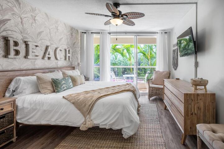 Walk to Beach from this Renovated Studio with King Bed and Resort-Level Amenities in Wailea, HI
