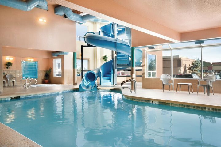 Pool 85 of 110