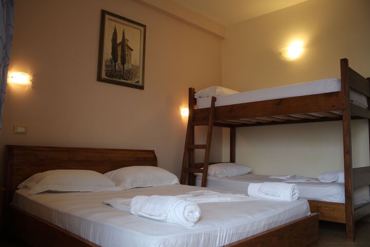 Room 20 of 29