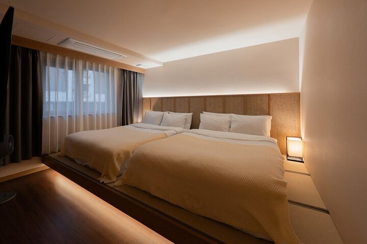 Room 18 of 155